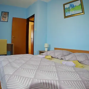 House Sandi, Village Ferienhaus Juršići